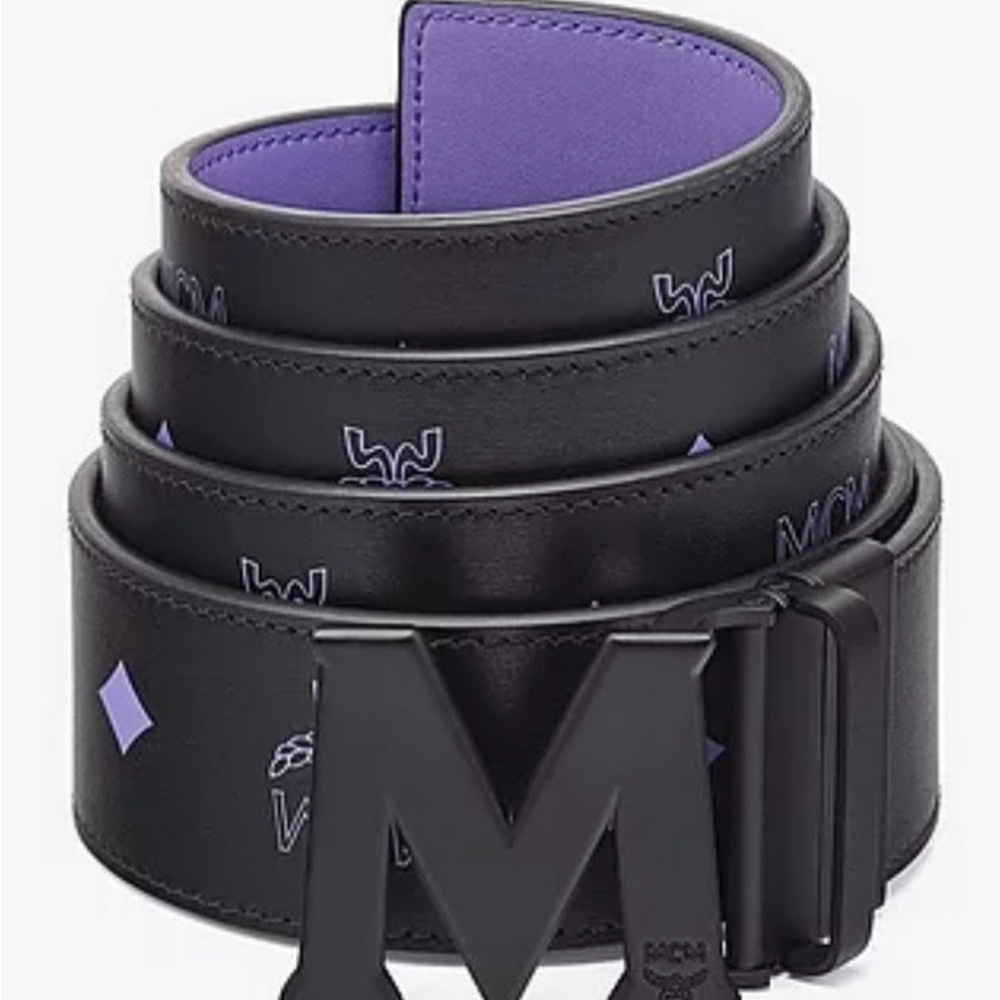 Authentic MCM Claus Smooth Viseto Logo Dahlia Purple Leather Reversible Belt Men